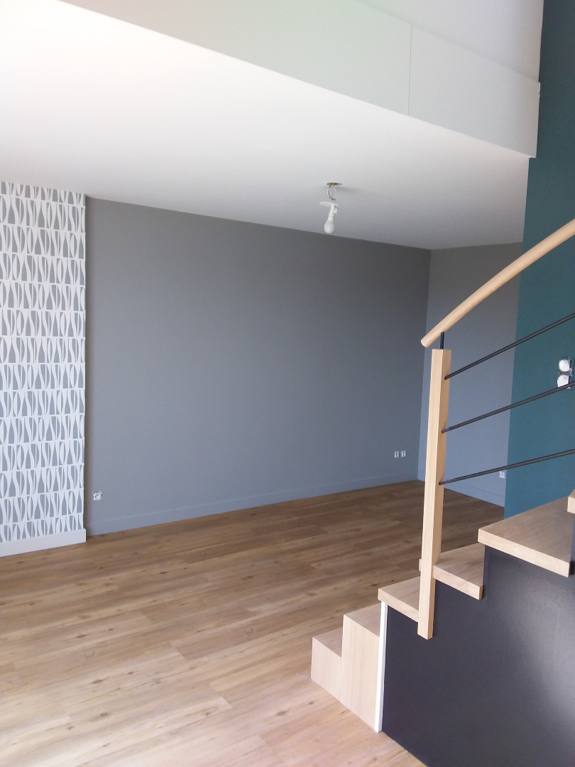 Escalier et parquet après rénovation intérieure